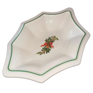 Pfaltzgraff Christmas Heritage Bowl Octagon Holiday Serving 10” X 7” EUC